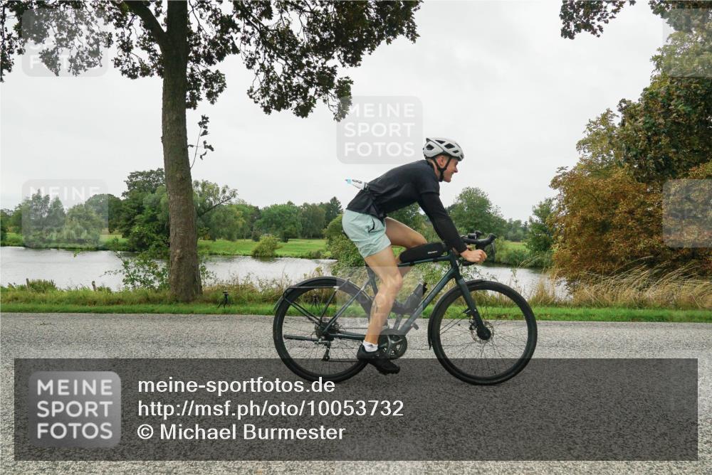 30.08.2026 - Elbe Triathlon Hamburg Michael Burmester http://msf.ph/oto/10053732 30.08.2026 10:35:43 Radfahren 697, 726, 798, 998, 1115, 1148 meine-sportfotos.de