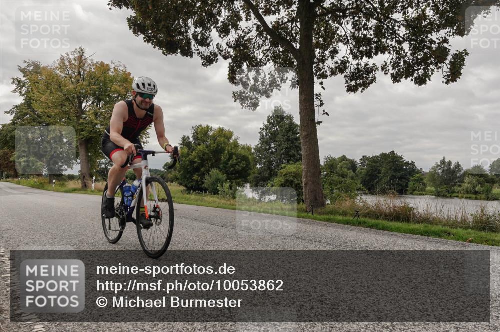 30.08.2026 - Elbe Triathlon Hamburg Michael Burmester http://msf.ph/oto/10053862 30.08.2026 10:54:34 Radfahren 1012, 1232 meine-sportfotos.de