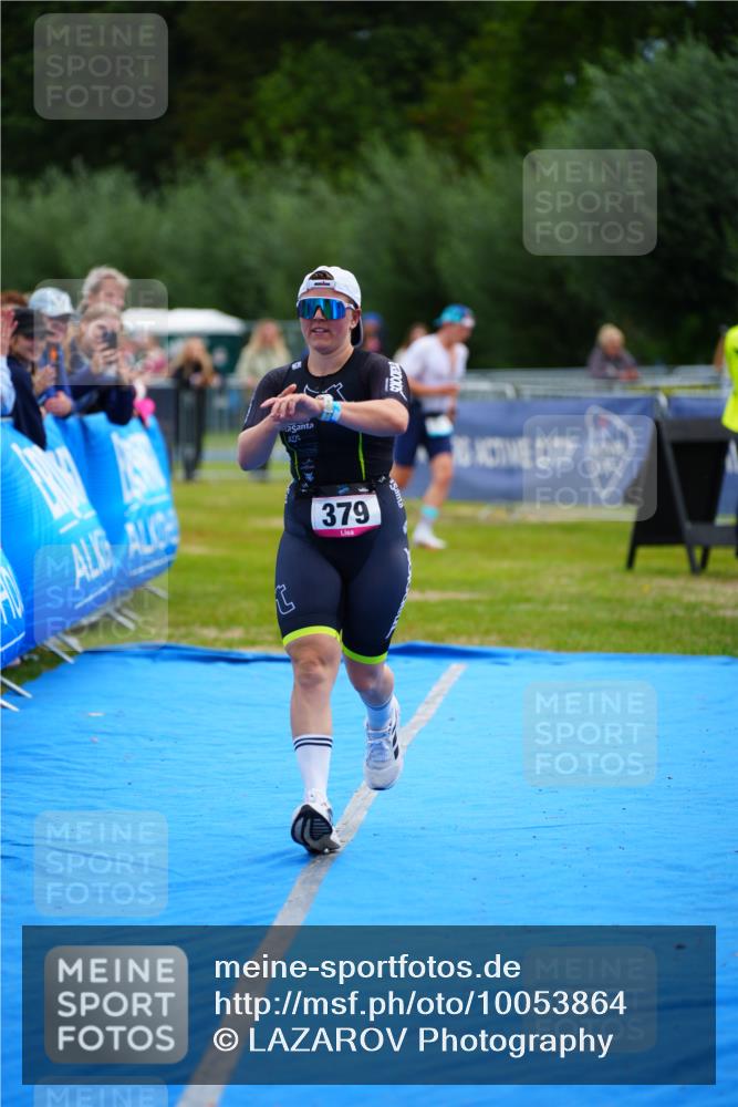 30.08.2026 - Elbe Triathlon Hamburg LAZAROV Photography http://msf.ph/oto/10053864 30.08.2026 10:52:34 Ziel 379 meine-sportfotos.de