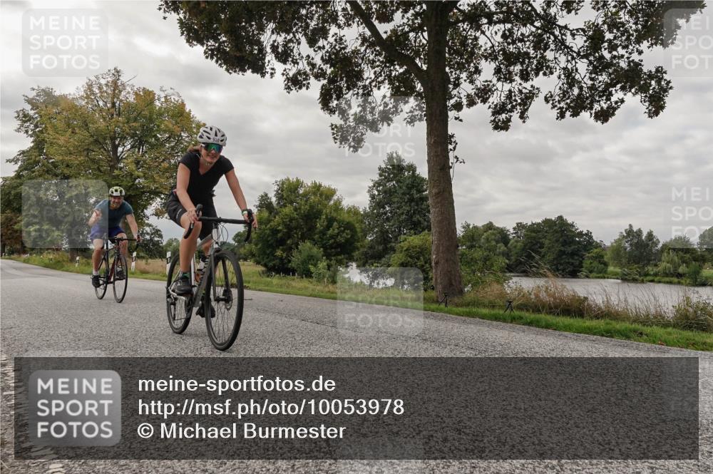 30.08.2026 - Elbe Triathlon Hamburg Michael Burmester http://msf.ph/oto/10053978 30.08.2026 10:56:23 Radfahren 938, 1248, 1294, 1439 meine-sportfotos.de