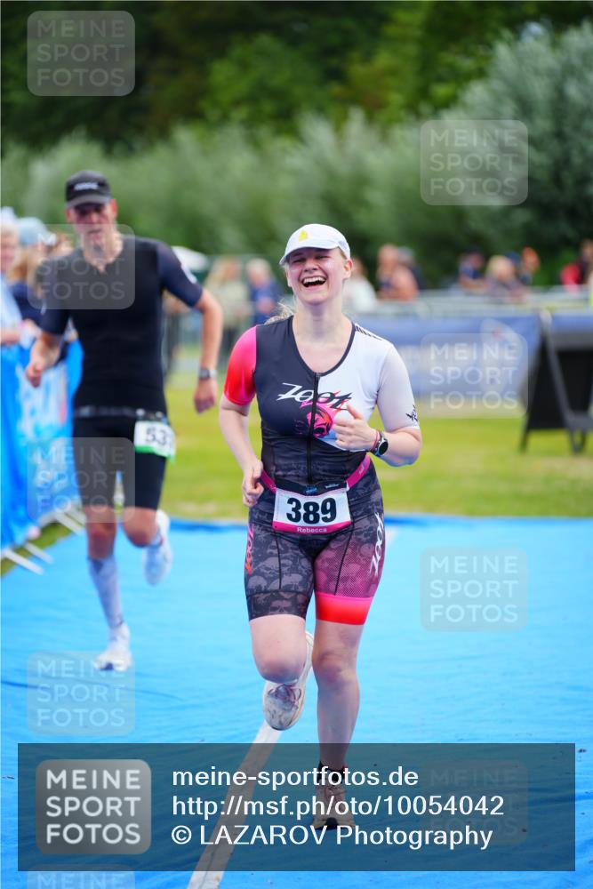 30.08.2026 - Elbe Triathlon Hamburg LAZAROV Photography http://msf.ph/oto/10054042 30.08.2026 10:53:07 Ziel 260, 281, 389, 533 meine-sportfotos.de