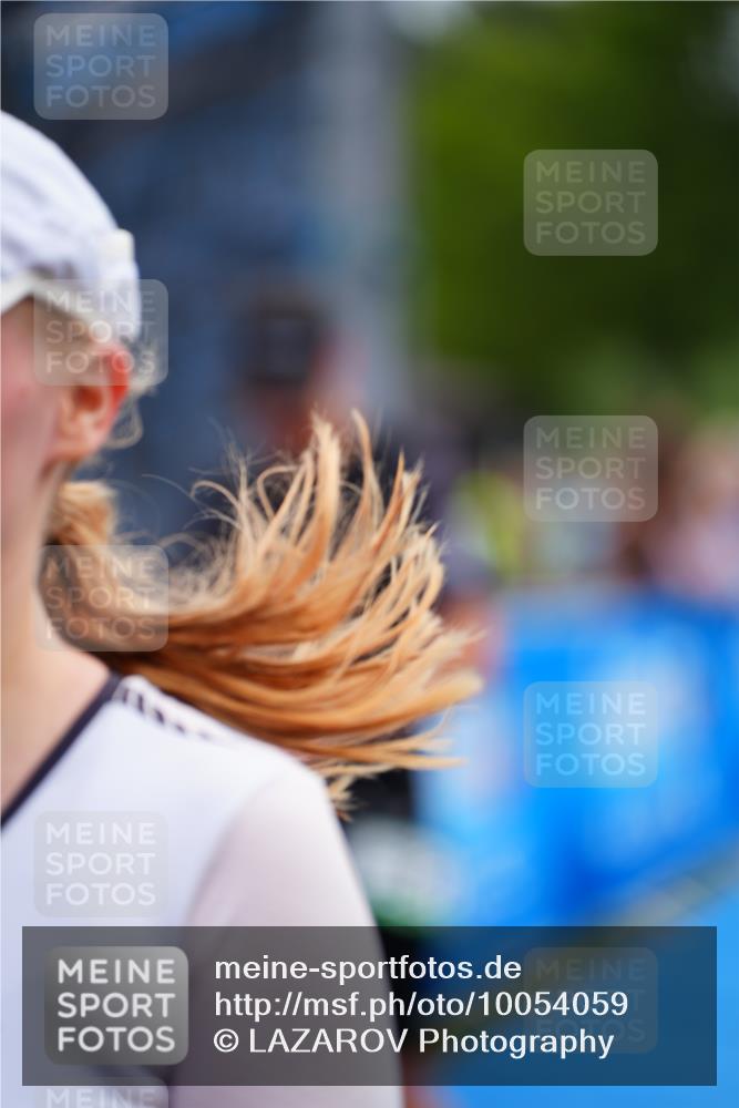 30.08.2026 - Elbe Triathlon Hamburg LAZAROV Photography http://msf.ph/oto/10054059 30.08.2026 10:53:09 Ziel 389, 533 meine-sportfotos.de
