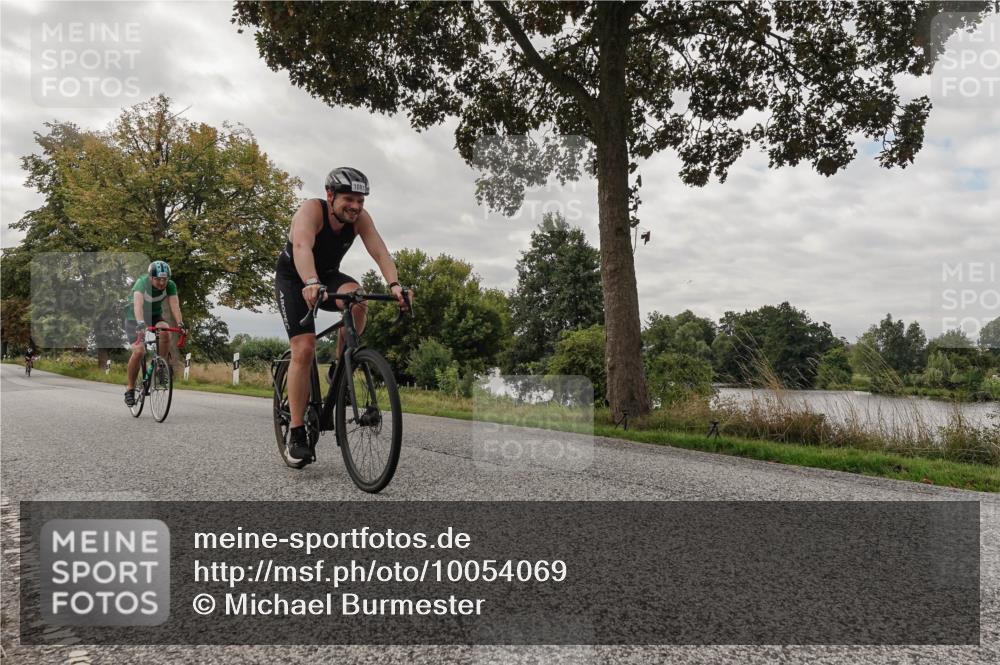 30.08.2026 - Elbe Triathlon Hamburg Michael Burmester http://msf.ph/oto/10054069 30.08.2026 10:57:34 Radfahren 1081, 1150, 1250, 1262, 1375 meine-sportfotos.de