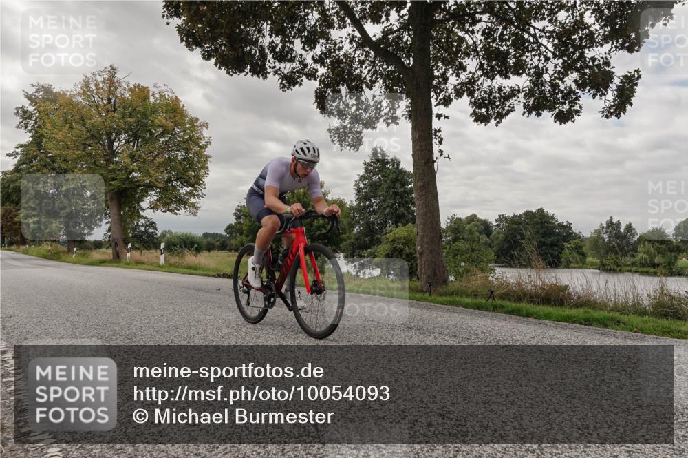 30.08.2026 - Elbe Triathlon Hamburg Michael Burmester http://msf.ph/oto/10054093 30.08.2026 10:58:01 Radfahren 1371, 1385, 1456 meine-sportfotos.de