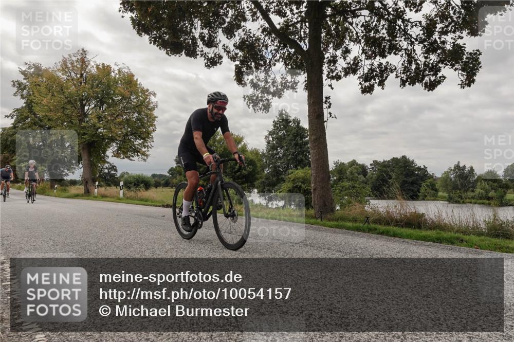 30.08.2026 - Elbe Triathlon Hamburg Michael Burmester http://msf.ph/oto/10054157 30.08.2026 10:59:33 Radfahren 1050, 1172, 1189, 1234, 1332 meine-sportfotos.de