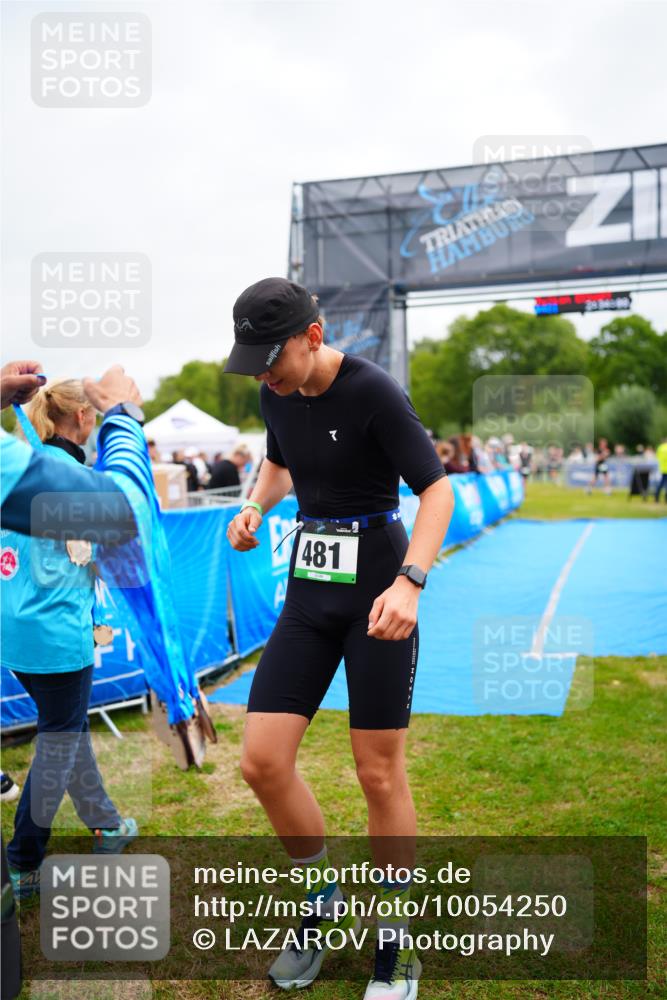 30.08.2026 - Elbe Triathlon Hamburg LAZAROV Photography http://msf.ph/oto/10054250 30.08.2026 10:54:10 Ziel 481 meine-sportfotos.de