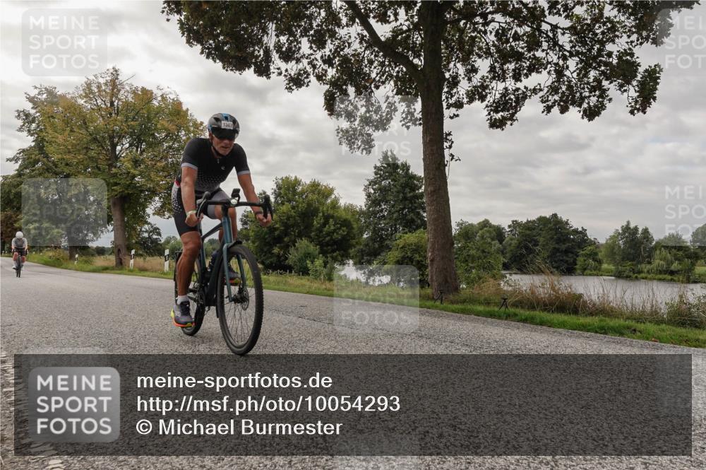 30.08.2026 - Elbe Triathlon Hamburg Michael Burmester http://msf.ph/oto/10054293 30.08.2026 11:01:33 Radfahren 941, 1367 meine-sportfotos.de