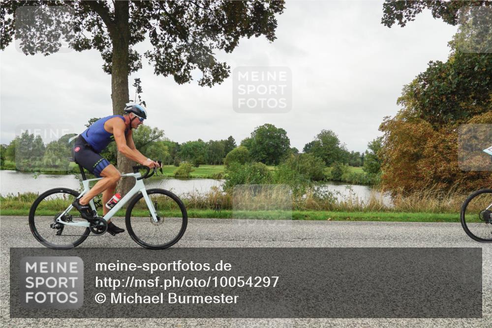 30.08.2026 - Elbe Triathlon Hamburg Michael Burmester http://msf.ph/oto/10054297 30.08.2026 10:45:58 Radfahren 860, 1000, 1037, 1122, 1161, 1163, 1164, 1222, 1249, 1352 meine-sportfotos.de