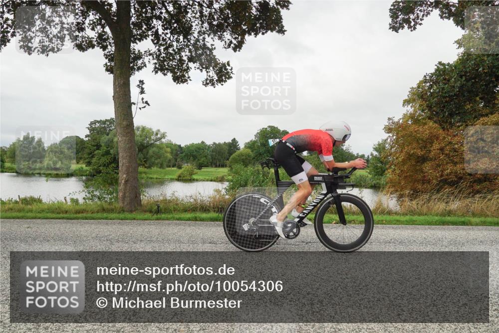 30.08.2026 - Elbe Triathlon Hamburg Michael Burmester http://msf.ph/oto/10054306 30.08.2026 10:46:01 Radfahren 860, 985, 1000, 1054, 1099, 1161, 1163, 1164, 1249 meine-sportfotos.de