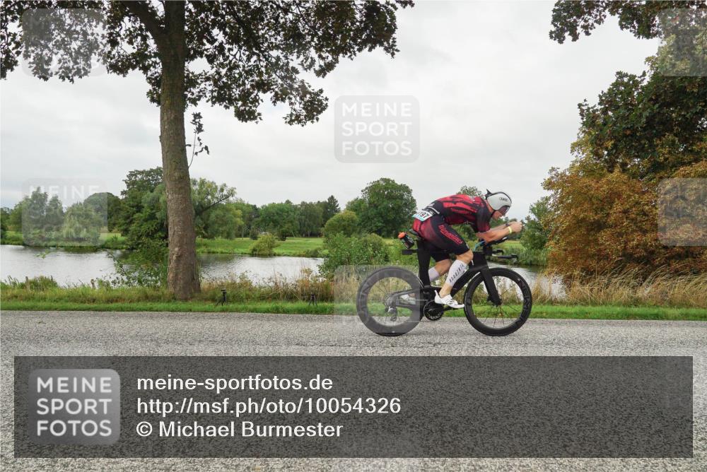 30.08.2026 - Elbe Triathlon Hamburg Michael Burmester http://msf.ph/oto/10054326 30.08.2026 10:46:10 Radfahren 979, 1063, 1099, 1141, 1146, 1197 meine-sportfotos.de