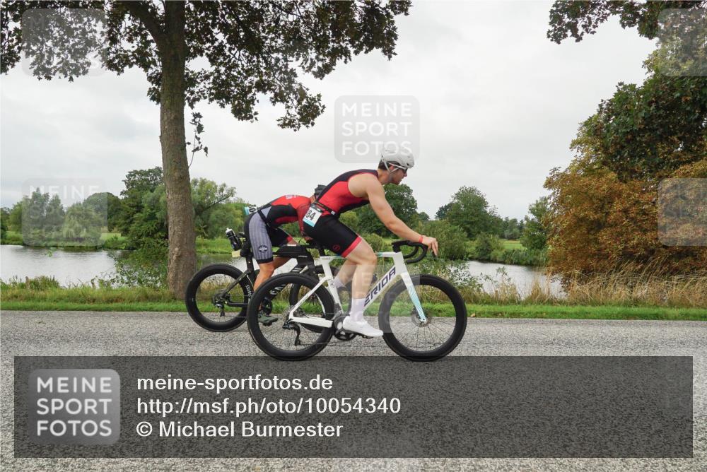 30.08.2026 - Elbe Triathlon Hamburg Michael Burmester http://msf.ph/oto/10054340 30.08.2026 10:46:22 Radfahren 984, 990, 1080, 1132, 1280, 1320 meine-sportfotos.de