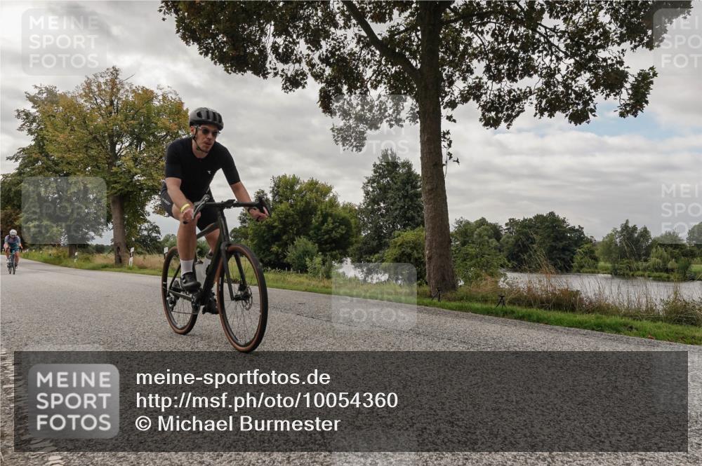 30.08.2026 - Elbe Triathlon Hamburg Michael Burmester http://msf.ph/oto/10054360 30.08.2026 11:03:04 Radfahren 1157, 1285, 1394, 1400 meine-sportfotos.de