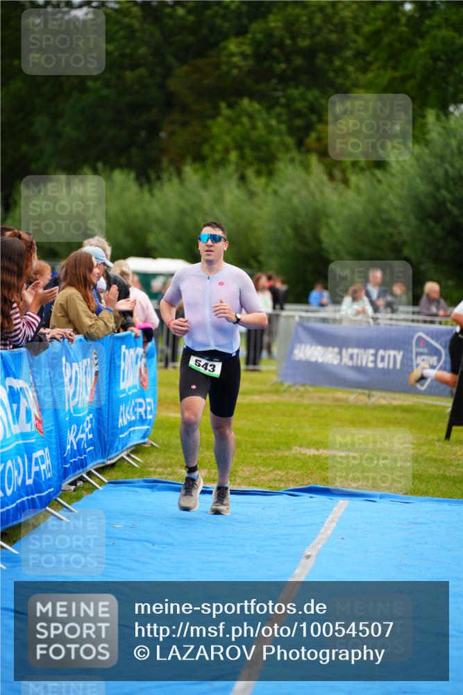 30.08.2026 - Elbe Triathlon Hamburg LAZAROV Photography http://msf.ph/oto/10054507 30.08.2026 10:55:43 Ziel 543, 582 meine-sportfotos.de
