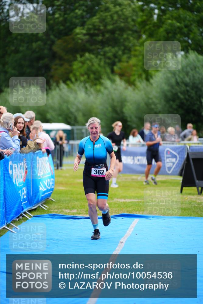 30.08.2026 - Elbe Triathlon Hamburg LAZAROV Photography http://msf.ph/oto/10054536 30.08.2026 10:56:13 Ziel 362 meine-sportfotos.de