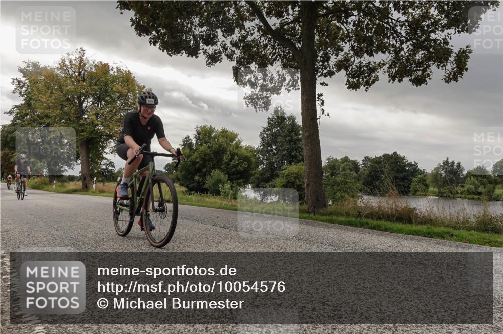 30.08.2026 - Elbe Triathlon Hamburg Michael Burmester http://msf.ph/oto/10054576 30.08.2026 11:07:39 Radfahren 925, 985, 1364, 1372, 1397, 1435, 1578 meine-sportfotos.de