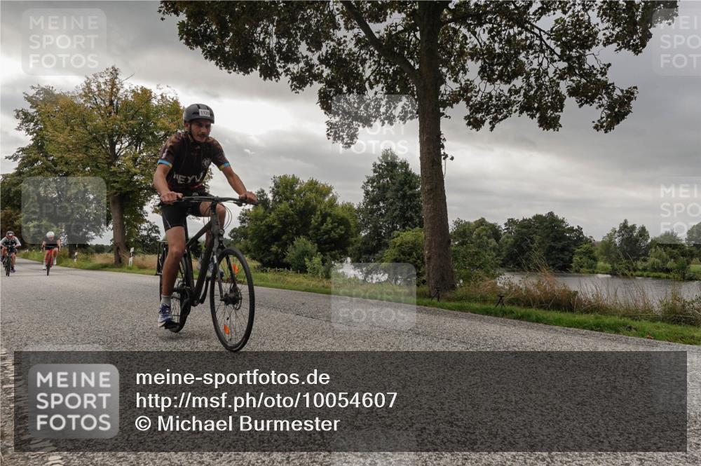 30.08.2026 - Elbe Triathlon Hamburg Michael Burmester http://msf.ph/oto/10054607 30.08.2026 11:08:10 Radfahren 1135, 1277, 1278, 1310, 1311, 1335, 1398, 1399, 1410, 1432 meine-sportfotos.de