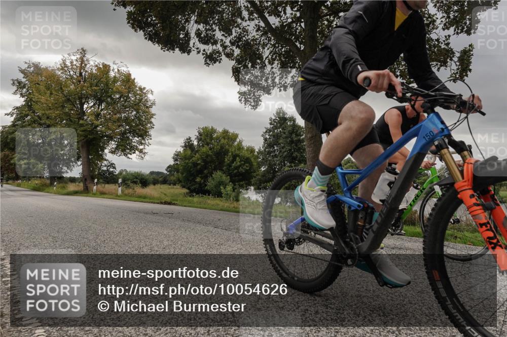 30.08.2026 - Elbe Triathlon Hamburg Michael Burmester http://msf.ph/oto/10054626 30.08.2026 11:08:28 Radfahren 1087, 1245, 1489 meine-sportfotos.de