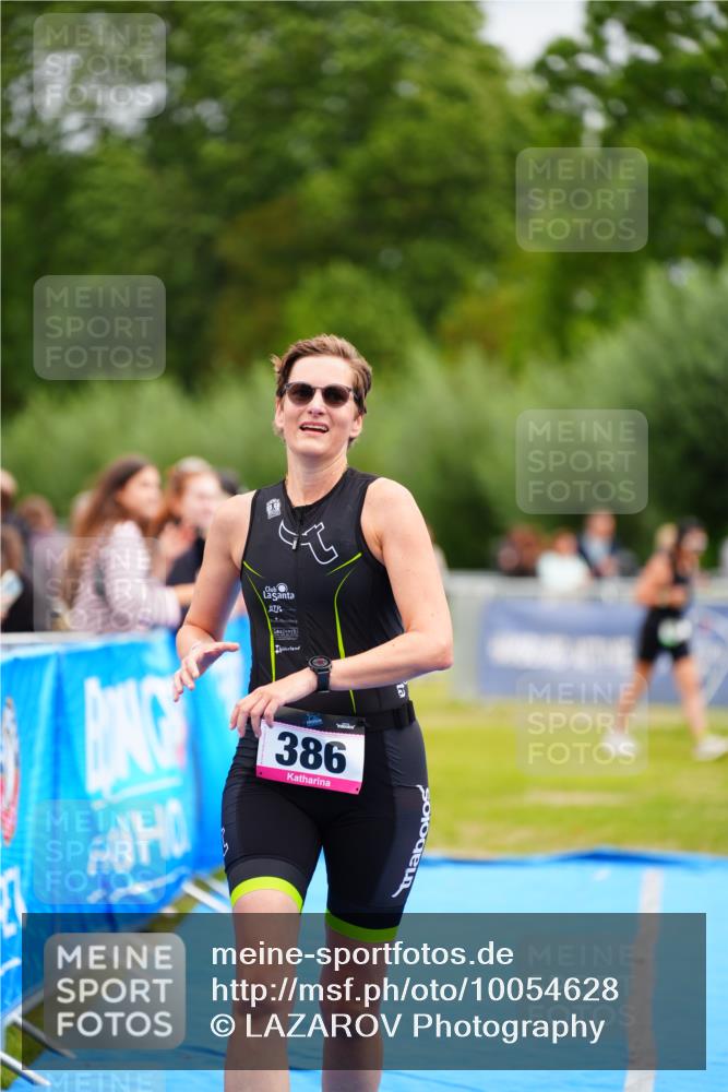 30.08.2026 - Elbe Triathlon Hamburg LAZAROV Photography http://msf.ph/oto/10054628 30.08.2026 10:57:21 Ziel 386 meine-sportfotos.de