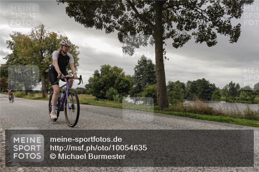 30.08.2026 - Elbe Triathlon Hamburg Michael Burmester http://msf.ph/oto/10054635 30.08.2026 11:08:43 Radfahren 906, 1258, 1516 meine-sportfotos.de