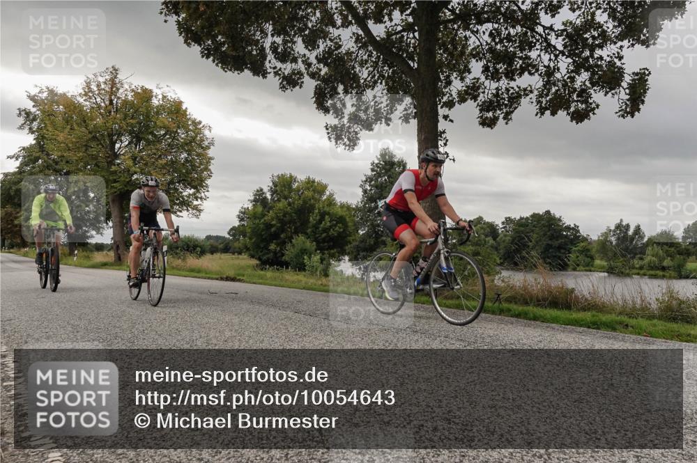 30.08.2026 - Elbe Triathlon Hamburg Michael Burmester http://msf.ph/oto/10054643 30.08.2026 11:09:09 Radfahren 1128, 1253, 1316 meine-sportfotos.de