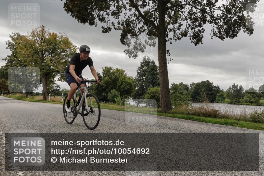 30.08.2026 - Elbe Triathlon Hamburg Michael Burmester http://msf.ph/oto/10054692 30.08.2026 11:10:22 Radfahren 1145, 1239 meine-sportfotos.de