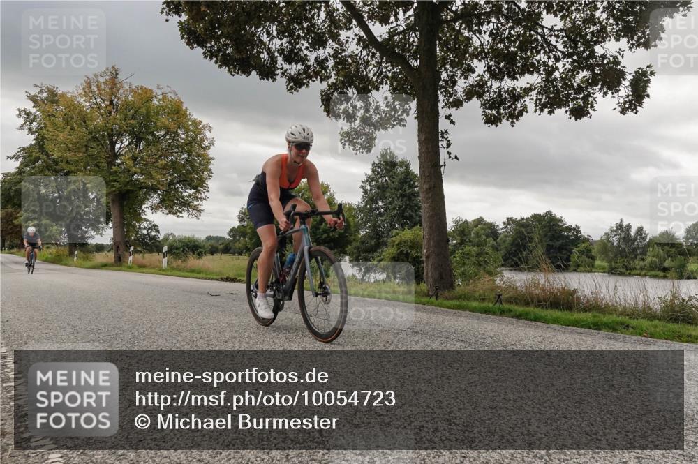 30.08.2026 - Elbe Triathlon Hamburg Michael Burmester http://msf.ph/oto/10054723 30.08.2026 11:12:05 Radfahren 1371, 1466 meine-sportfotos.de