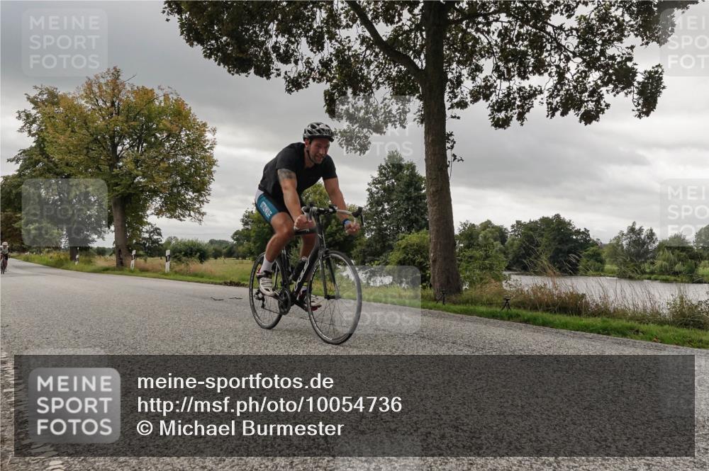 30.08.2026 - Elbe Triathlon Hamburg Michael Burmester http://msf.ph/oto/10054736 30.08.2026 11:12:31 Radfahren 1252, 1288, 1444, 1467, 1479, 1496, 1549 meine-sportfotos.de