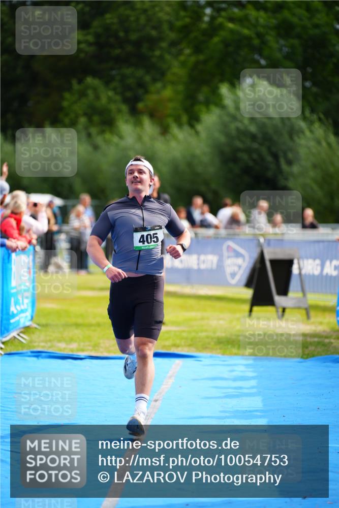 30.08.2026 - Elbe Triathlon Hamburg LAZAROV Photography http://msf.ph/oto/10054753 30.08.2026 10:59:15 Ziel 405, 418, 542 meine-sportfotos.de