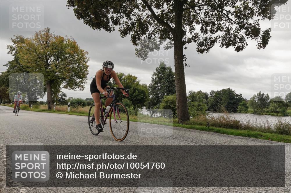 30.08.2026 - Elbe Triathlon Hamburg Michael Burmester http://msf.ph/oto/10054760 30.08.2026 11:13:01 Radfahren 1409, 1551, 1588 meine-sportfotos.de