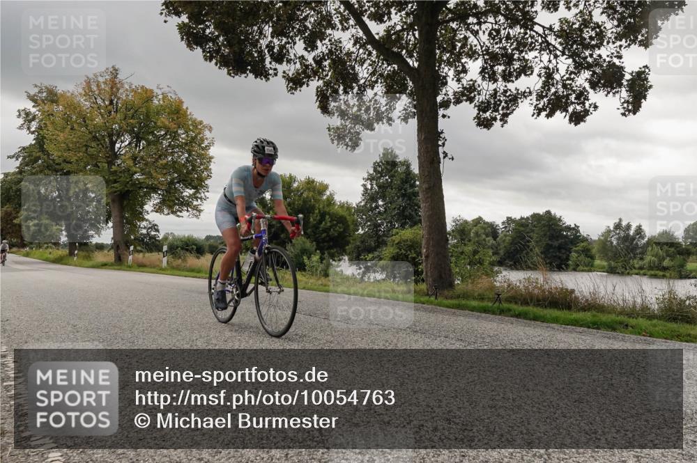 30.08.2026 - Elbe Triathlon Hamburg Michael Burmester http://msf.ph/oto/10054763 30.08.2026 11:13:03 Radfahren 1409, 1551, 1588 meine-sportfotos.de