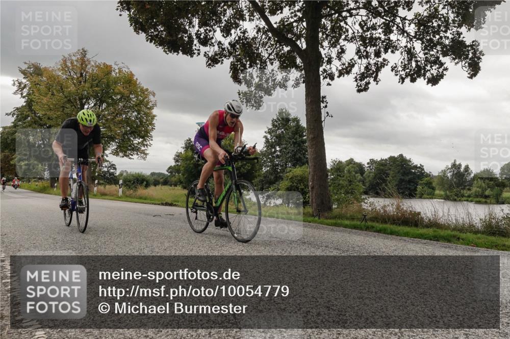 30.08.2026 - Elbe Triathlon Hamburg Michael Burmester http://msf.ph/oto/10054779 30.08.2026 11:13:27 Radfahren 1304, 1343, 1513, 1529, 1575 meine-sportfotos.de