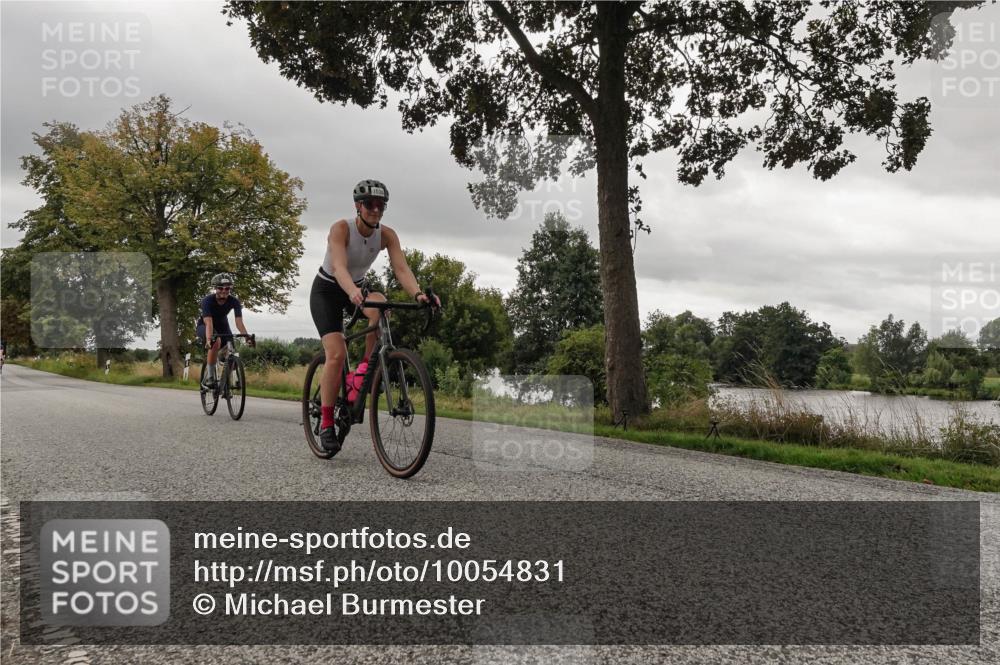 30.08.2026 - Elbe Triathlon Hamburg Michael Burmester http://msf.ph/oto/10054831 30.08.2026 11:14:43 Radfahren 804, 1497, 1538 meine-sportfotos.de
