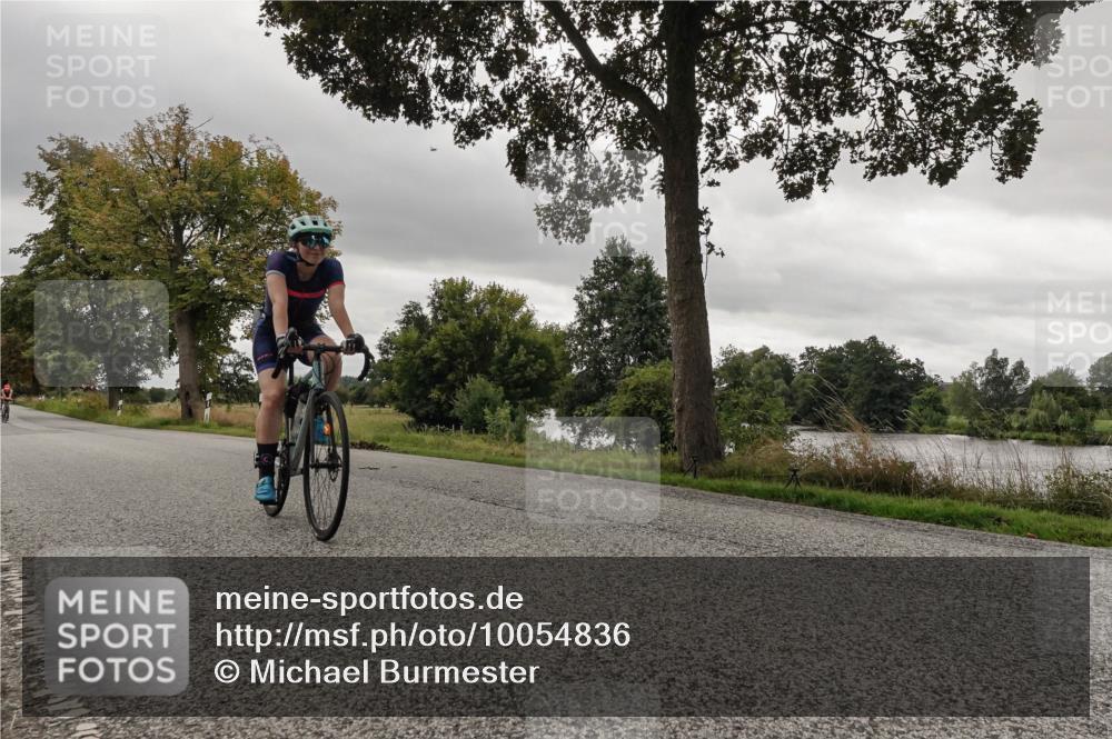 30.08.2026 - Elbe Triathlon Hamburg Michael Burmester http://msf.ph/oto/10054836 30.08.2026 11:14:47 Radfahren 804, 1408, 1449, 1584 meine-sportfotos.de