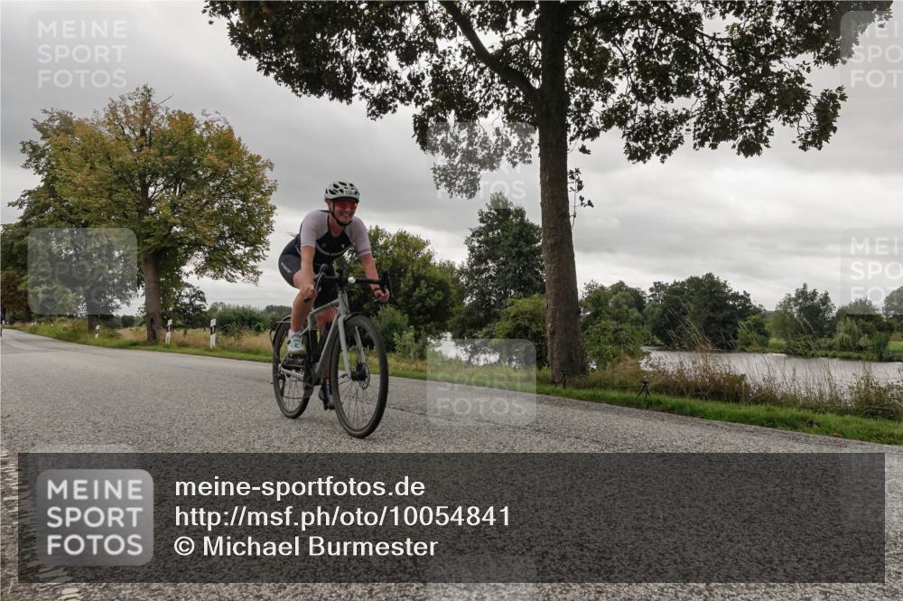 30.08.2026 - Elbe Triathlon Hamburg Michael Burmester http://msf.ph/oto/10054841 30.08.2026 11:14:54 Radfahren 1127, 1384, 1408, 1449, 1584 meine-sportfotos.de