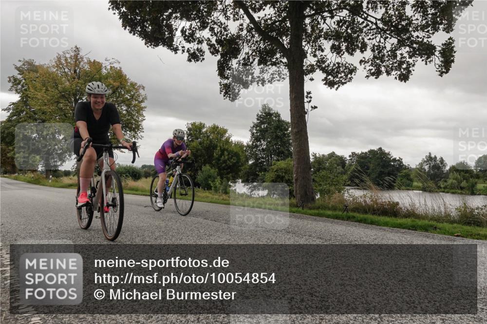 30.08.2026 - Elbe Triathlon Hamburg Michael Burmester http://msf.ph/oto/10054854 30.08.2026 11:15:32 Radfahren 1262, 1416, 1550, 1561, 1576 meine-sportfotos.de