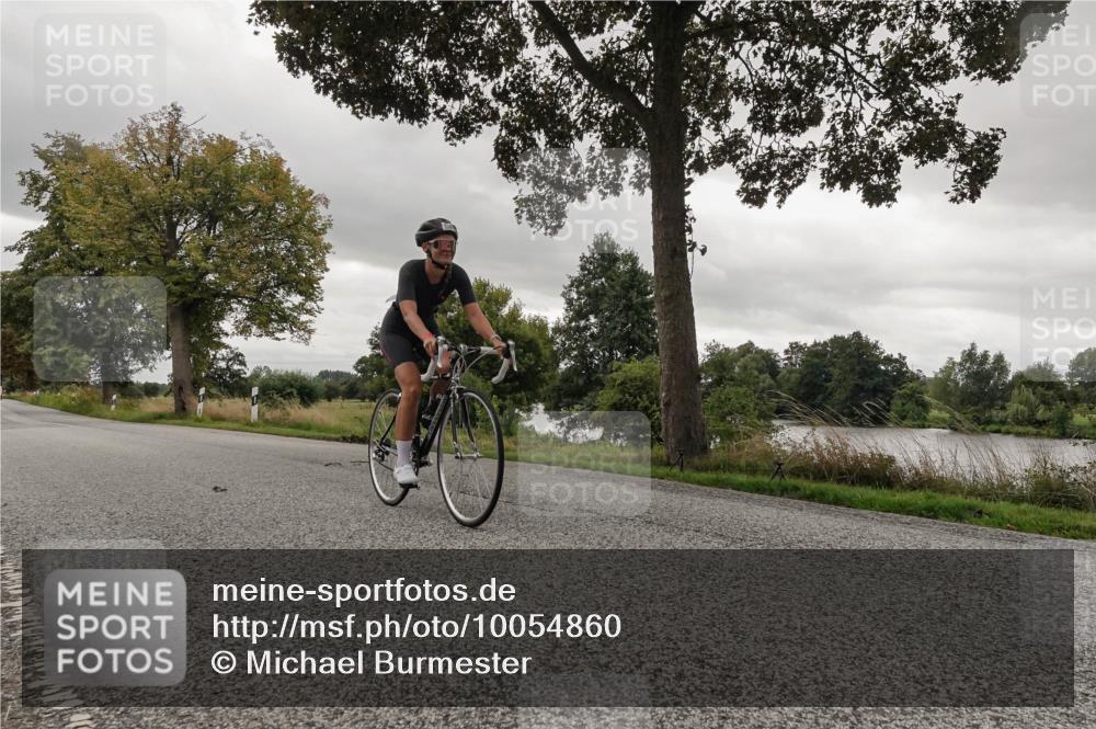 30.08.2026 - Elbe Triathlon Hamburg Michael Burmester http://msf.ph/oto/10054860 30.08.2026 11:15:42 Radfahren 1262, 1445, 1471, 1501, 1539 meine-sportfotos.de
