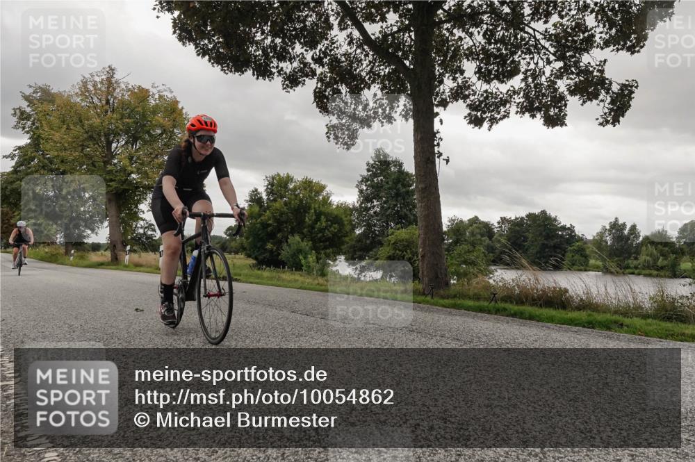 30.08.2026 - Elbe Triathlon Hamburg Michael Burmester http://msf.ph/oto/10054862 30.08.2026 11:15:46 Radfahren 1445, 1471, 1539 meine-sportfotos.de