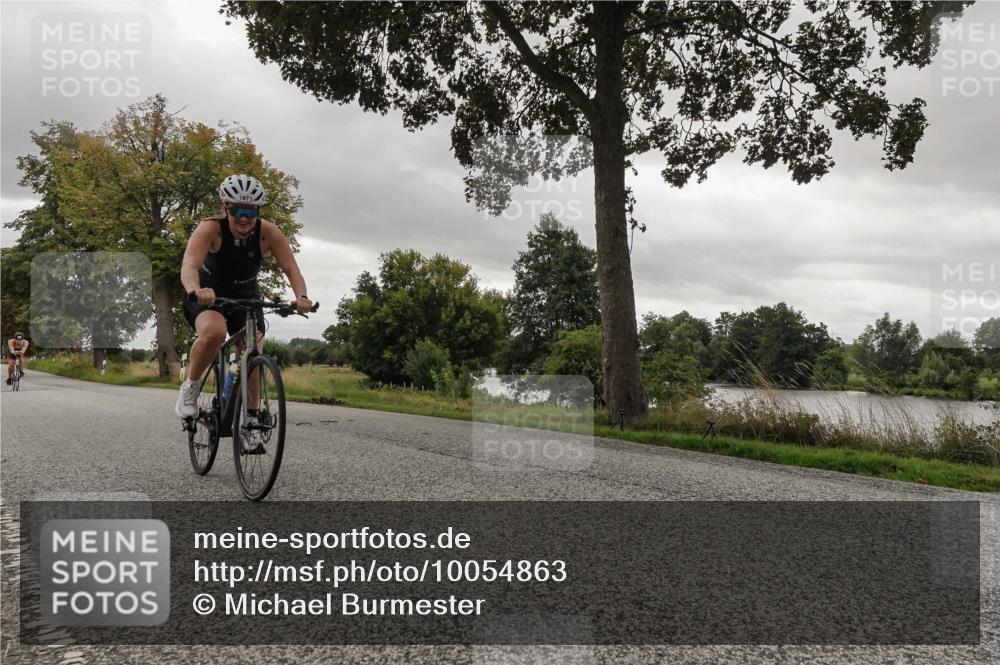 30.08.2026 - Elbe Triathlon Hamburg Michael Burmester http://msf.ph/oto/10054863 30.08.2026 11:15:47 Radfahren 1445, 1471, 1539 meine-sportfotos.de