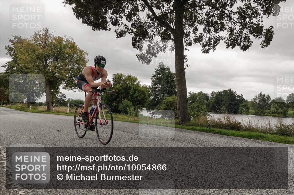 30.08.2026 - Elbe Triathlon Hamburg Michael Burmester http://msf.ph/oto/10054866 30.08.2026 11:15:50 Radfahren 1250, 1445, 1471 meine-sportfotos.de