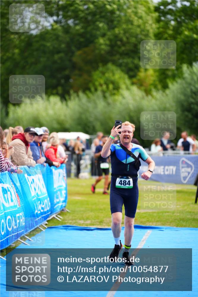 30.08.2026 - Elbe Triathlon Hamburg LAZAROV Photography http://msf.ph/oto/10054877 30.08.2026 10:59:34 Ziel 462, 467, 484 meine-sportfotos.de