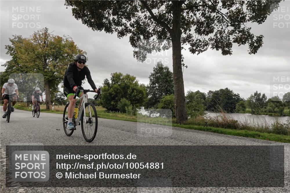 30.08.2026 - Elbe Triathlon Hamburg Michael Burmester http://msf.ph/oto/10054881 30.08.2026 11:16:22 Radfahren 1281, 1475, 1490 meine-sportfotos.de