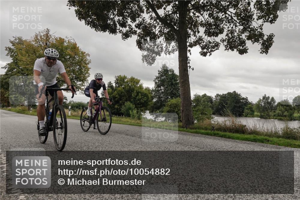 30.08.2026 - Elbe Triathlon Hamburg Michael Burmester http://msf.ph/oto/10054882 30.08.2026 11:16:23 Radfahren 1281, 1475, 1490 meine-sportfotos.de