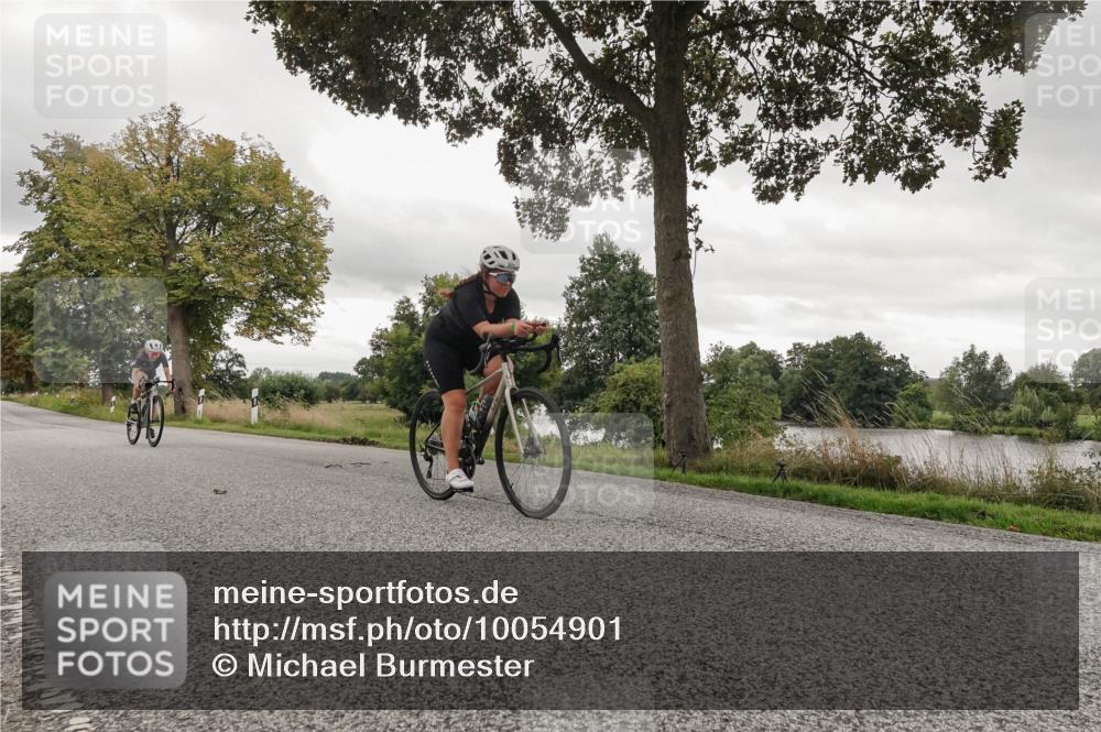 30.08.2026 - Elbe Triathlon Hamburg Michael Burmester http://msf.ph/oto/10054901 30.08.2026 11:17:18 Radfahren 888, 1175, 1415, 1487 meine-sportfotos.de