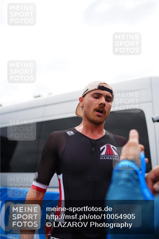 30.08.2026 - Elbe Triathlon Hamburg LAZAROV Photography http://msf.ph/oto/10054905 30.08.2026 10:59:46 Ziel 394, 634, 761 meine-sportfotos.de