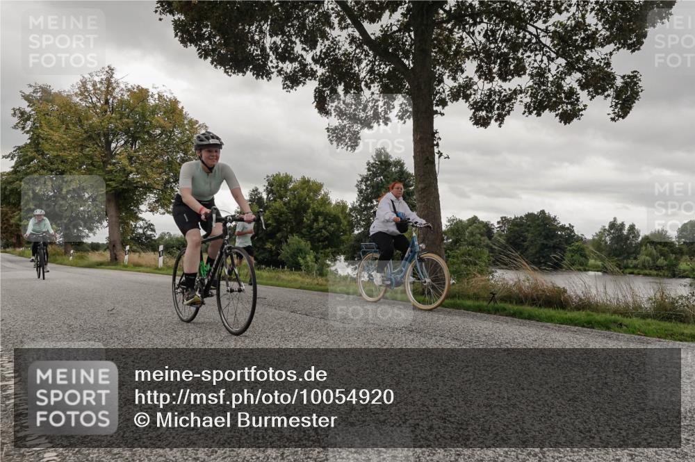 30.08.2026 - Elbe Triathlon Hamburg Michael Burmester http://msf.ph/oto/10054920 30.08.2026 11:17:56 Radfahren 1383, 1485, 1502, 1553, 1664 meine-sportfotos.de