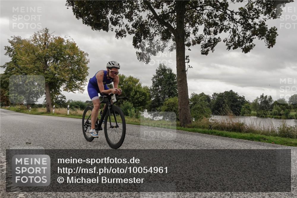 30.08.2026 - Elbe Triathlon Hamburg Michael Burmester http://msf.ph/oto/10054961 30.08.2026 11:19:13 Radfahren 1465 meine-sportfotos.de