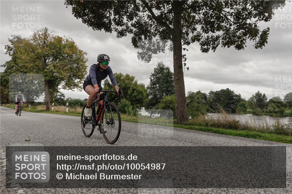 30.08.2026 - Elbe Triathlon Hamburg Michael Burmester http://msf.ph/oto/10054987 30.08.2026 11:19:58 Radfahren 1535, 1540, 1543 meine-sportfotos.de