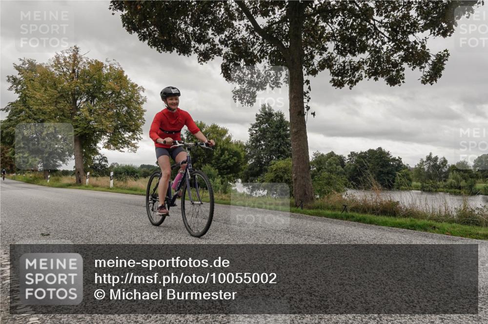 30.08.2026 - Elbe Triathlon Hamburg Michael Burmester http://msf.ph/oto/10055002 30.08.2026 11:20:38 Radfahren 1393, 1394, 1482, 1530, 1687 meine-sportfotos.de