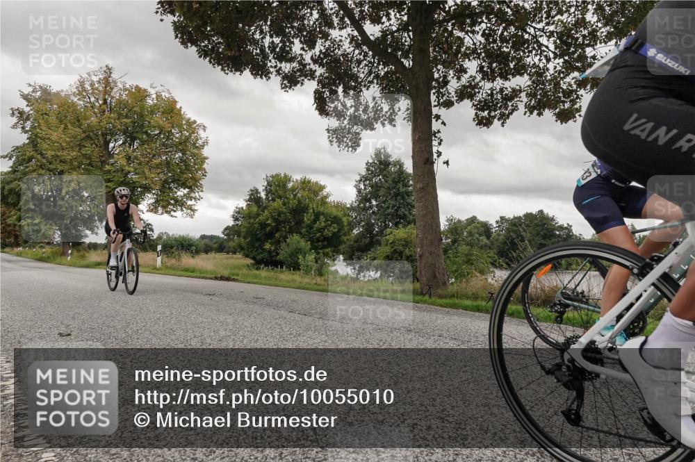 30.08.2026 - Elbe Triathlon Hamburg Michael Burmester http://msf.ph/oto/10055010 30.08.2026 11:20:46 Radfahren 1393, 1394, 1482, 1524, 1687 meine-sportfotos.de