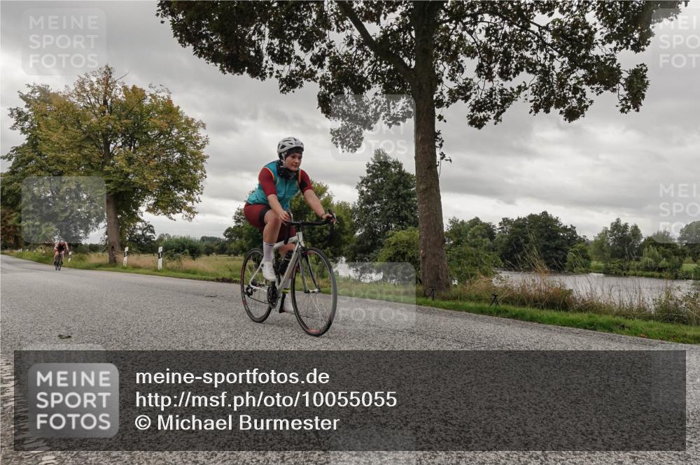 30.08.2026 - Elbe Triathlon Hamburg Michael Burmester http://msf.ph/oto/10055055 30.08.2026 11:22:05 Radfahren 801, 1423, 1596, 1633 meine-sportfotos.de